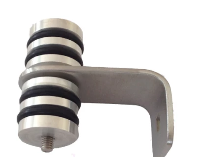 Patte intermédiaire en inox, assemblée avec rondelles en aluminium et joints toriques