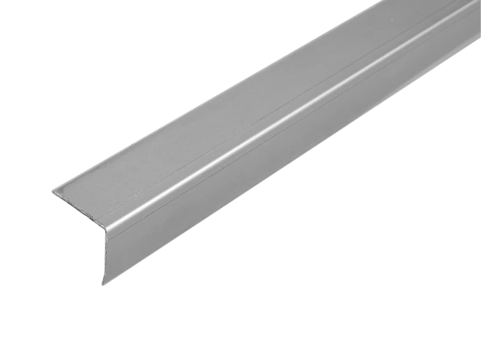 Cornière pliée en inox satiné. Hauteur 40 Largeur 40 Epaisseur 0,8 Longueur 3000 mm.