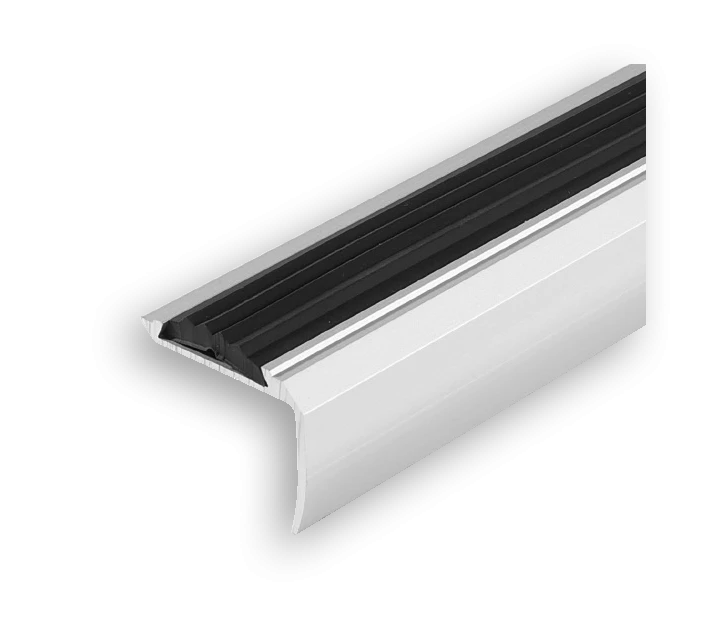 Nez de marche en aluminium anodisé argent, 42x35mm, longueur 3,4M