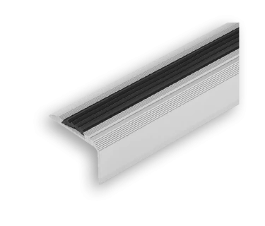 Nez de marche en aluminium anodisé argent, 46x32mm, longueur  3,4M