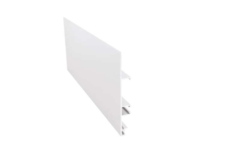 Plinthe de cuisine en aluminium laqué blanc, hauteur 100mm, longueur 4010mm