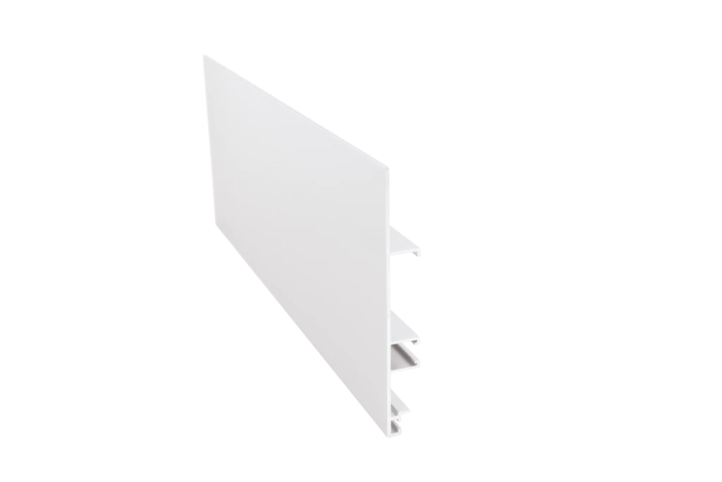 Plinthe de cuisine en aluminium laqué blanc, hauteur 100mm, longueur 4010mm